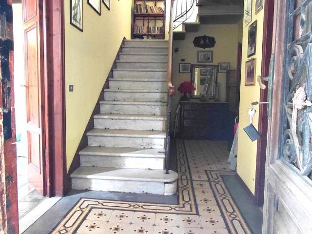 Villa Schiera in vendita a Bagni Di Lucca Ponte, Toscana