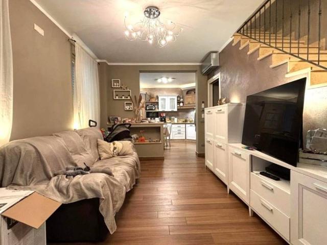 Villa Schiera in vendita a Santissima Annunziata, Bagni Di Lucca Ponte