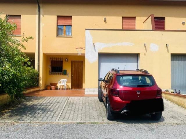 Villa Schiera in vendita a Lucignano, Toscana