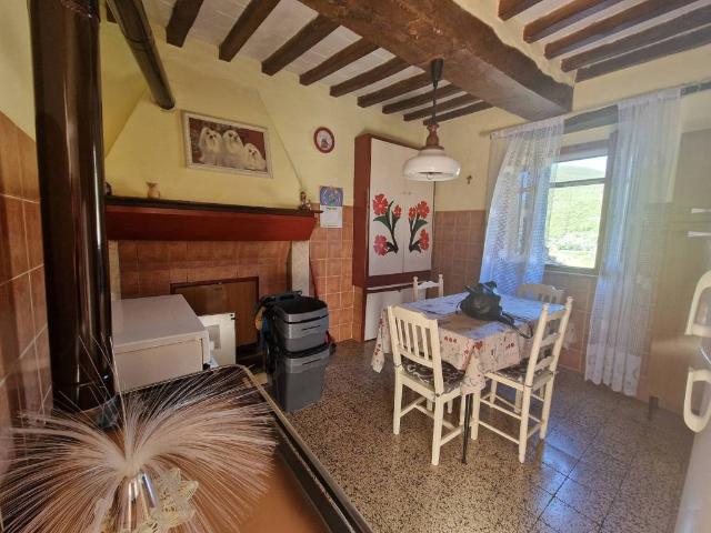 Villa Schiera in vendita a Collesecco, Lugnano In Teverina
