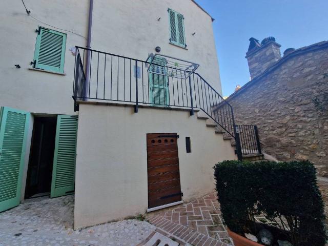 Villa Schiera in vendita a Collesecco, Lugnano In Teverina