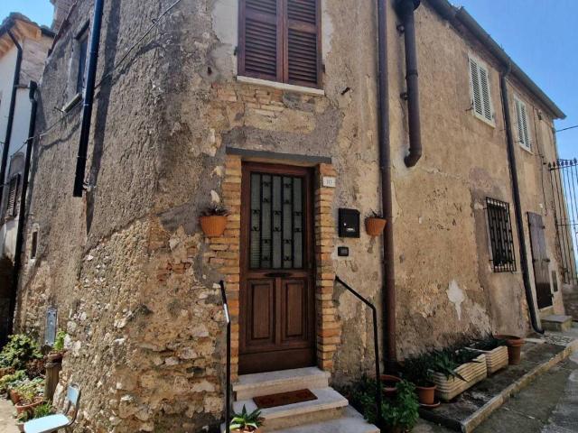 Villa Schiera in vendita a Collesecco, Lugnano In Teverina