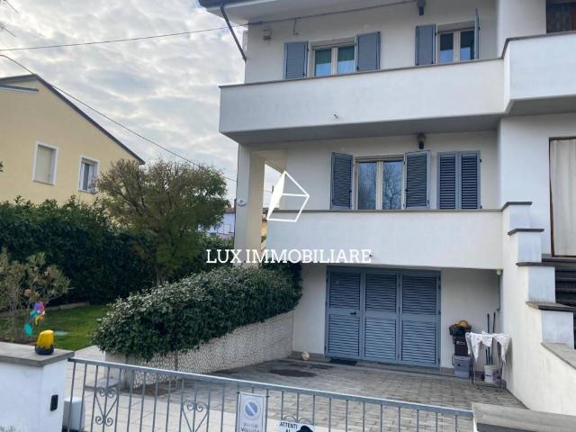 Villa Schiera in vendita a Unione dei comuni della Bassa Romagna, Lugo