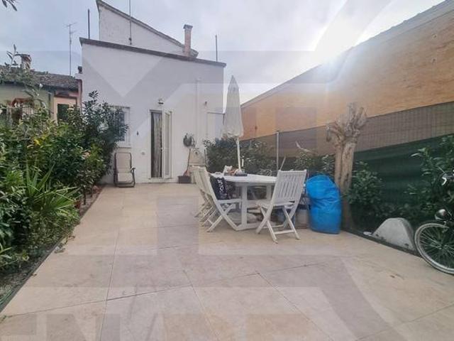 Villa Schiera in vendita a Unione dei comuni della Bassa Romagna, Lugo