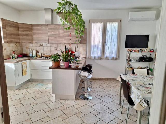 Villa Schiera in vendita a Unione dei comuni della Bassa Romagna, Lugo