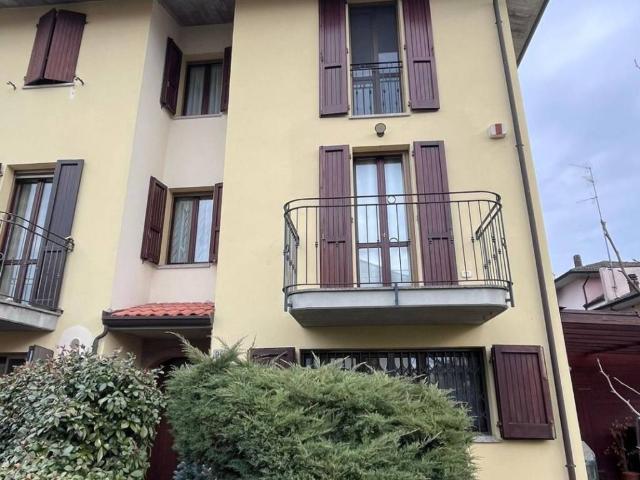 Villa Schiera in vendita a Unione dei comuni della Bassa Romagna, Lugo