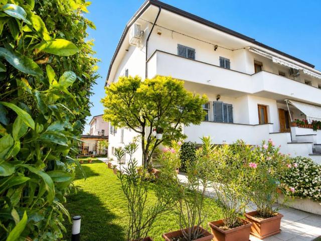 Villa Schiera in vendita a Unione dei comuni della Bassa Romagna, Lugo
