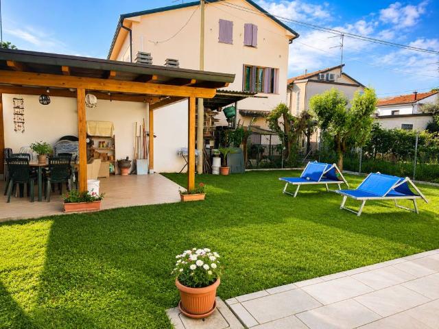 Villa Schiera in vendita a Unione dei comuni della Bassa Romagna, Lugo