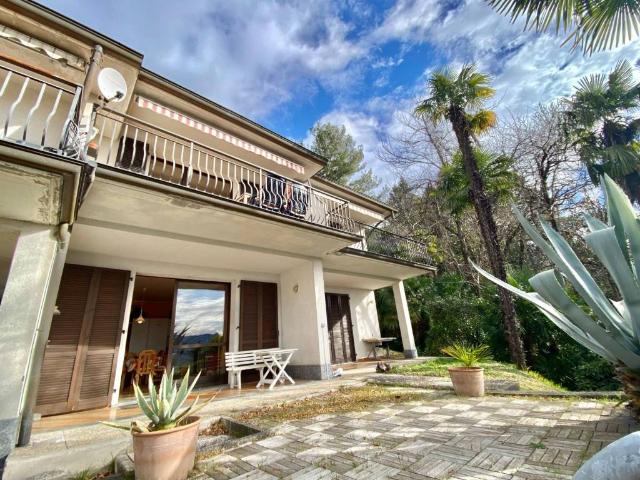 Villa Schiera in vendita a Comunità Montana Valli del Verbano, Agra