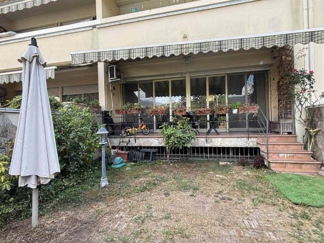 Villa Schiera in vendita a Dogana, Luni