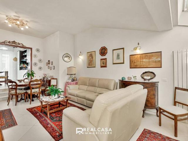 Villa Schiera in vendita a Luni, Liguria