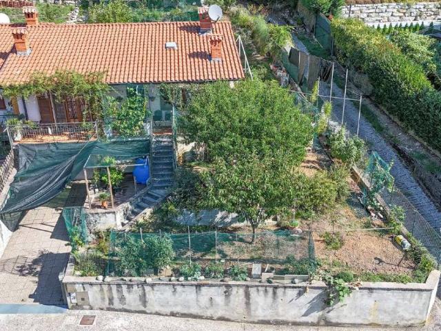 Villa Schiera in vendita a Case Benti, Luzzana