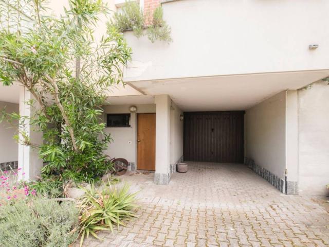 Villa Schiera in vendita a Magnago, Lombardia