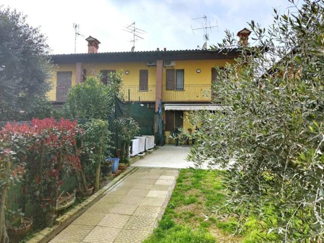 Villa Schiera in vendita a Mairano, Lombardia