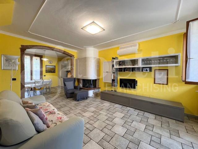 Villa Schiera in vendita a Unione Terre di Pianura, Malalbergo