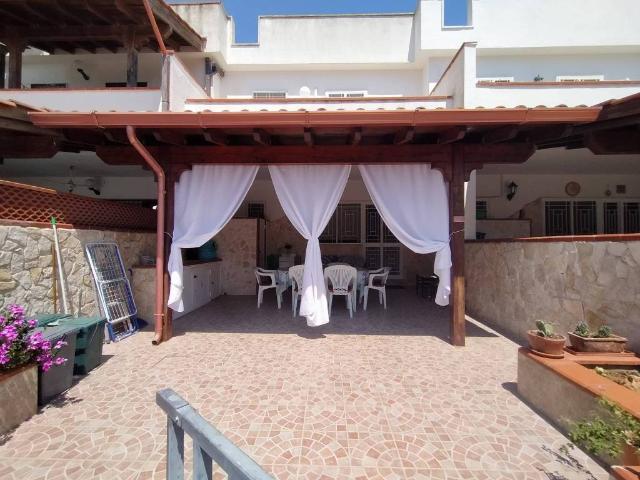 Villa Schiera in vendita a Quota 12, Puglia