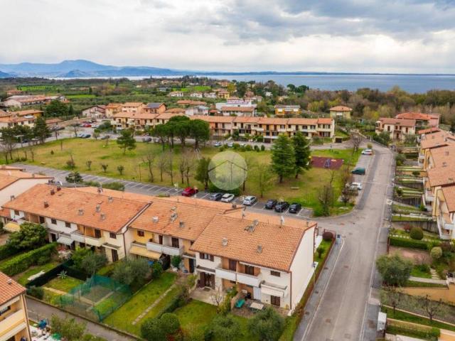 Villa Schiera in vendita a Montinelle, Manerba Del Garda