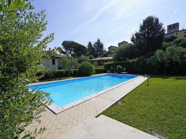Villa Indipendente in vendita a Balbiana, Manerba Del Garda