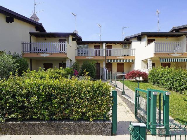Villa Schiera in vendita a Balbiana, Manerba Del Garda