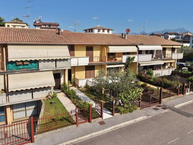 Villa Schiera in vendita a Montinelle, Manerba Del Garda