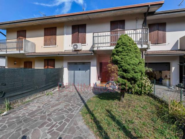 Villa Schiera in vendita a Manerbio, Lombardia