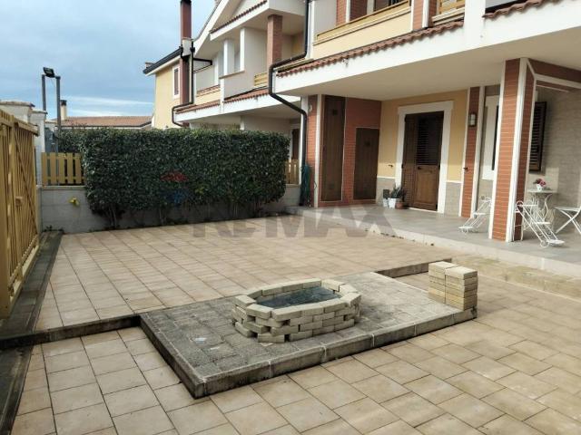 Villa Schiera in vendita a San Salvatore, Manfredonia