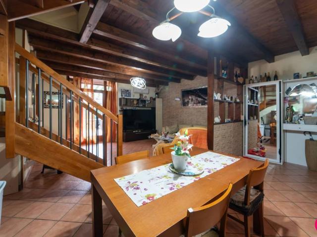 Villa Schiera in vendita a Maniago, Friuli-Venezia Giulia