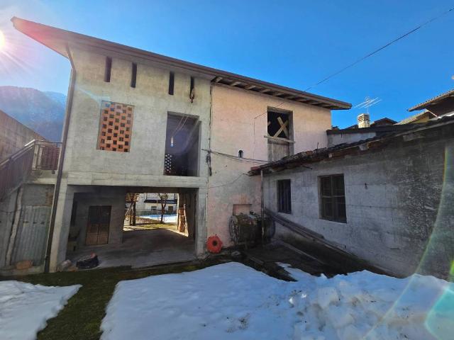 Villa Schiera in vendita a Maniago, Friuli-Venezia Giulia