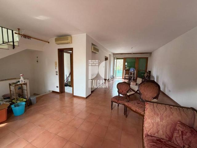 Villa Schiera in vendita a Colle Aperto, San Giorgio Di Mantova