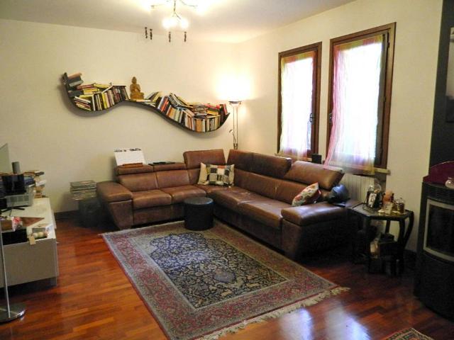 Villa Schiera in vendita a San Giorgio Di Mantova, Lombardia