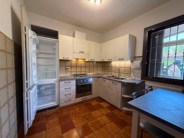 Villa Schiera in vendita a Manzano, Friuli-Venezia Giulia