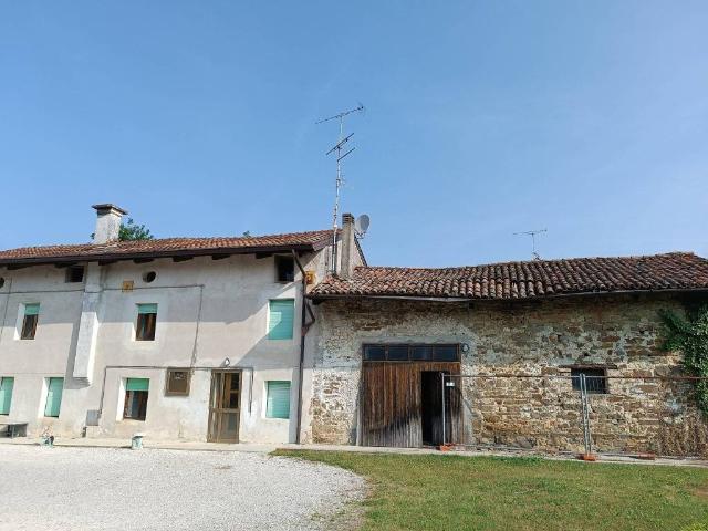 Villa Schiera in vendita a Manzano, Friuli-Venezia Giulia