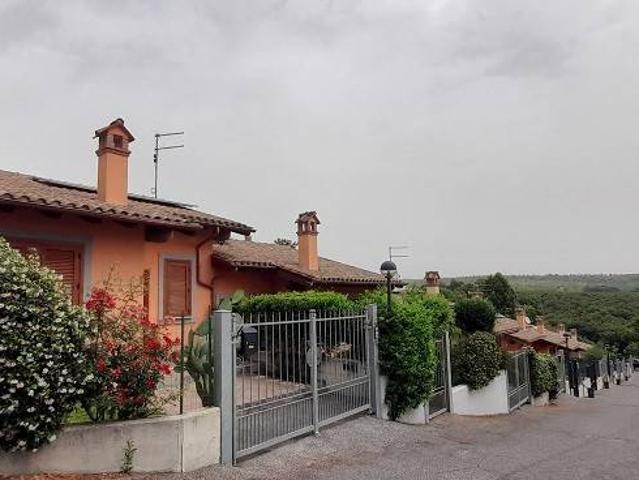 Villa Schiera in vendita a Roma Capitale, Lazio