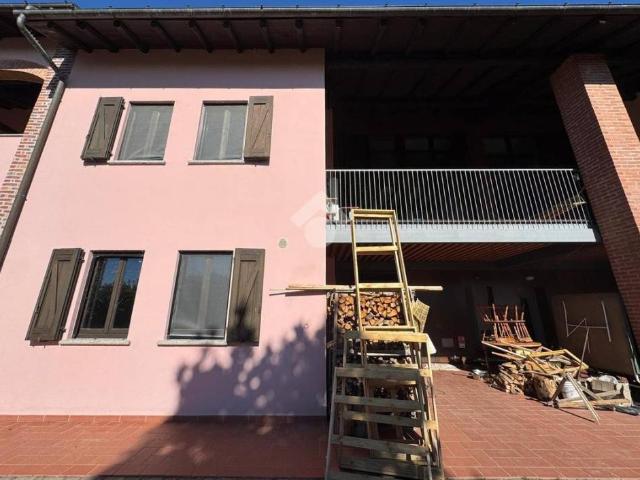 Villa Schiera in vendita a Piemonte, Novara