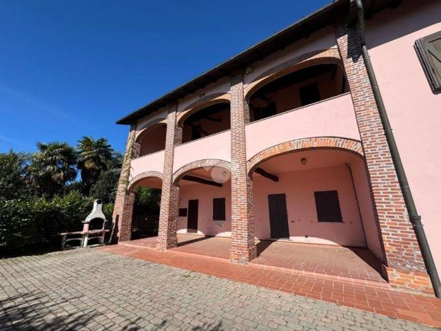 Villa Schiera in vendita a Piemonte, Novara
