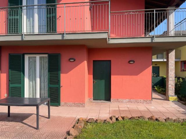 Villa Schiera in vendita a Comunità Montana del Piambello, Marchirolo