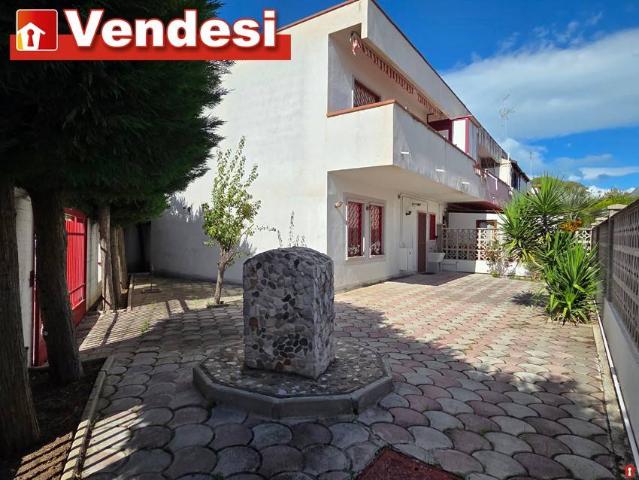 Villa Schiera in vendita a Puglia, Barletta-andria-trani