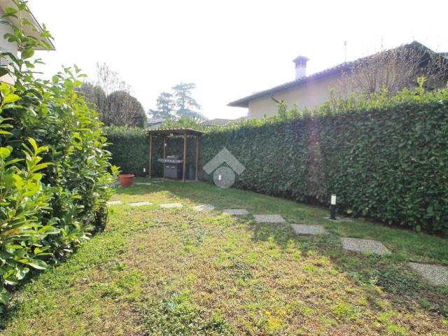 Villa Schiera in vendita a Mariano Comense, Lombardia
