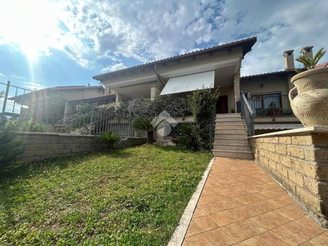 Villa Schiera in vendita a Roma Capitale, Lazio