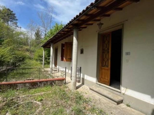 Villa Schiera in vendita a Marliana, Toscana