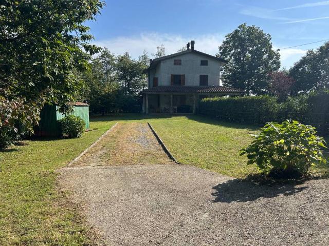 Villa Schiera in vendita a Serra Pistoiese, Marliana