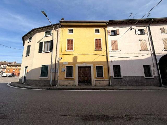 Villa Schiera in vendita a Valeggio Sul Mincio, Veneto