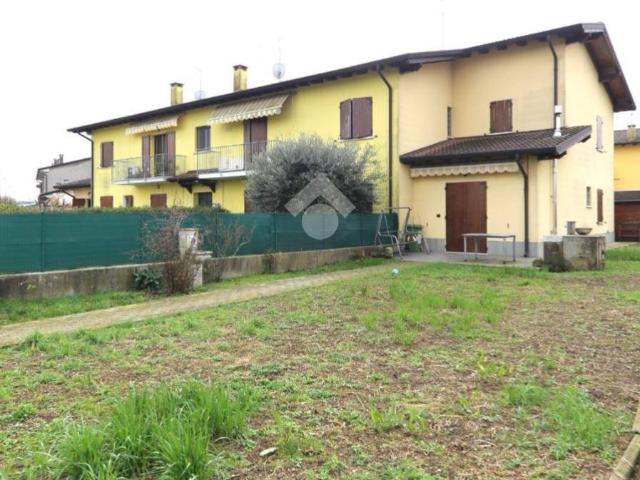 Villa Schiera in vendita a Marmirolo, Lombardia