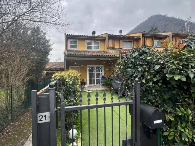 Villa Schiera in vendita a Unione dell'Appennino Bolognese, Marzabotto