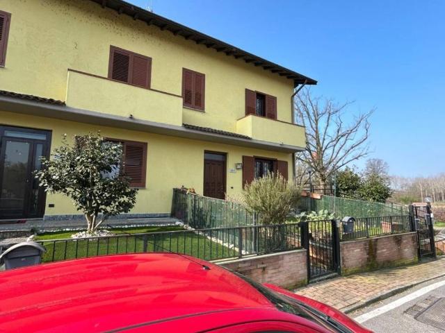 Villa Schiera in vendita a Marzano, Lombardia
