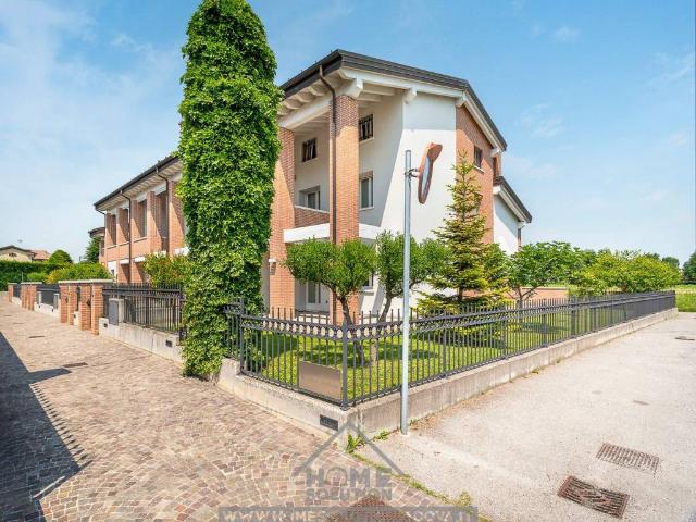 Ville Schiera in vendita a Maserà Di Padova, Bertipaglia