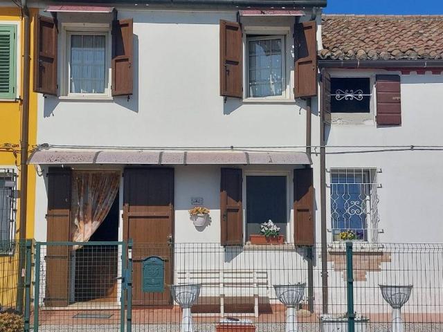 Villa Schiera in vendita a Masi Torello, Reggio Emilia