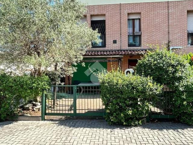 Villa Schiera in vendita a Unione dei comuni della Bassa Romagna, Massa Lombarda