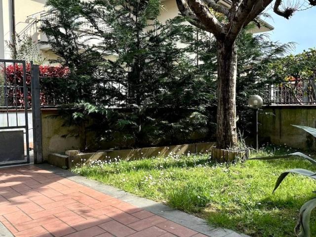 Villa Schiera in vendita a Quercioli, Marina Di Massa