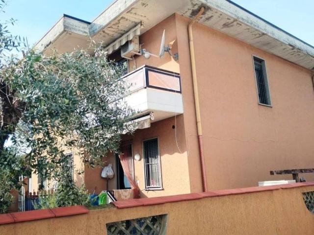 Villa Schiera in vendita a Marina di Massa, Marina Di Massa